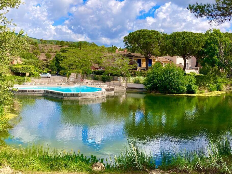 Les Restanques Bougainvillee 2051 Grimaud Bagian luar foto