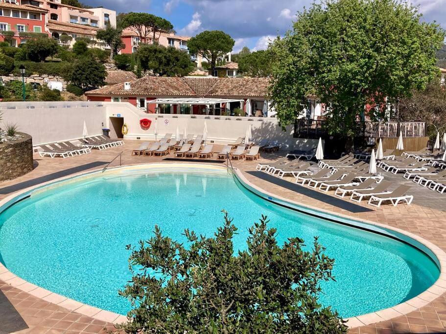 Les Restanques Bougainvillee 2051 Grimaud Bagian luar foto